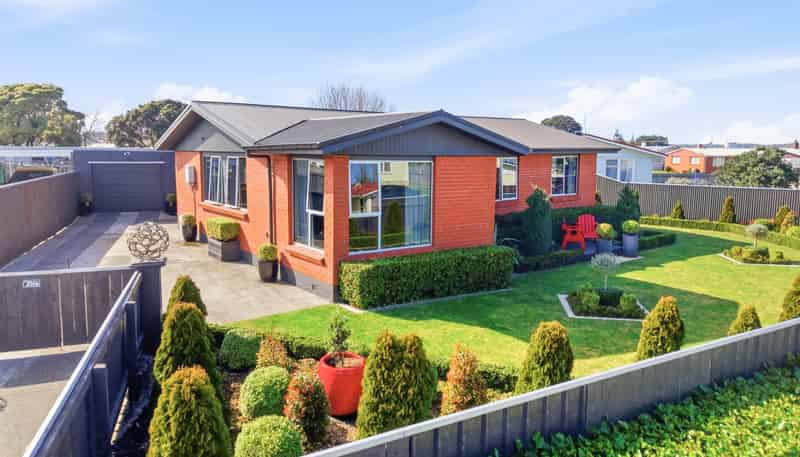 23 Gibbons Crescent, Castlecliff