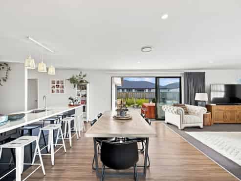 51 Hilton Drive, Amberley
