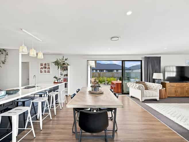 51 Hilton Drive, Amberley