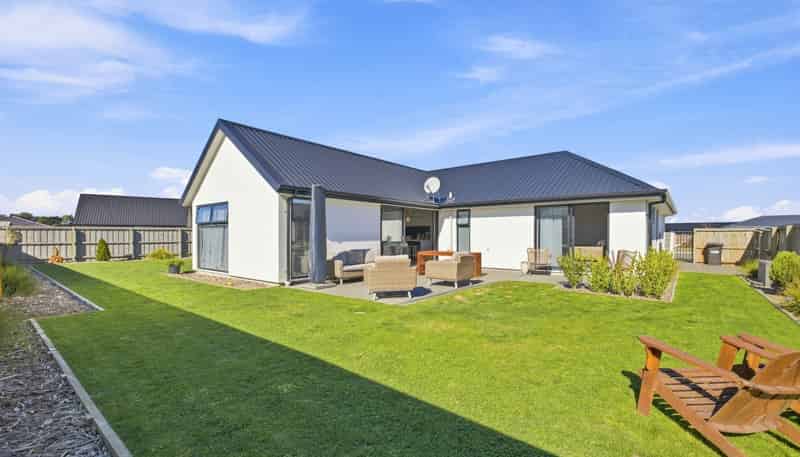 51 Hilton Drive, Amberley