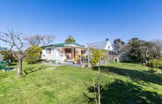4 Pedersen Road, Haumoana