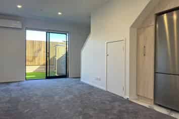 7/10 Yeovil Road, Te Atatu Peninsula