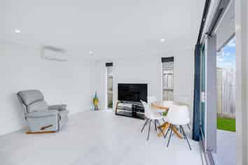 1/4 Bostonkip Crescent, Fitzroy