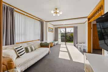 2A Forbes Street, Westport