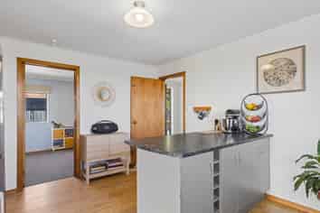 2A Forbes Street, Westport