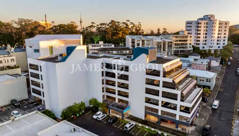 100 Carlton Gore Road, Newmarket