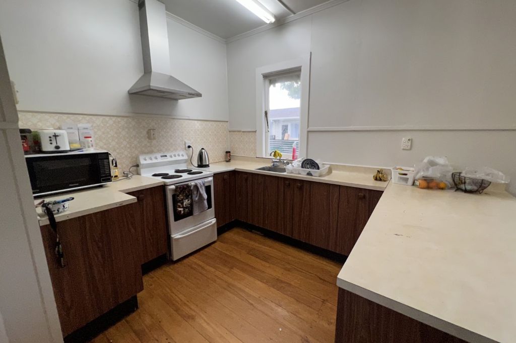 FOUR BEDROOMS, HOKOWHITU 3