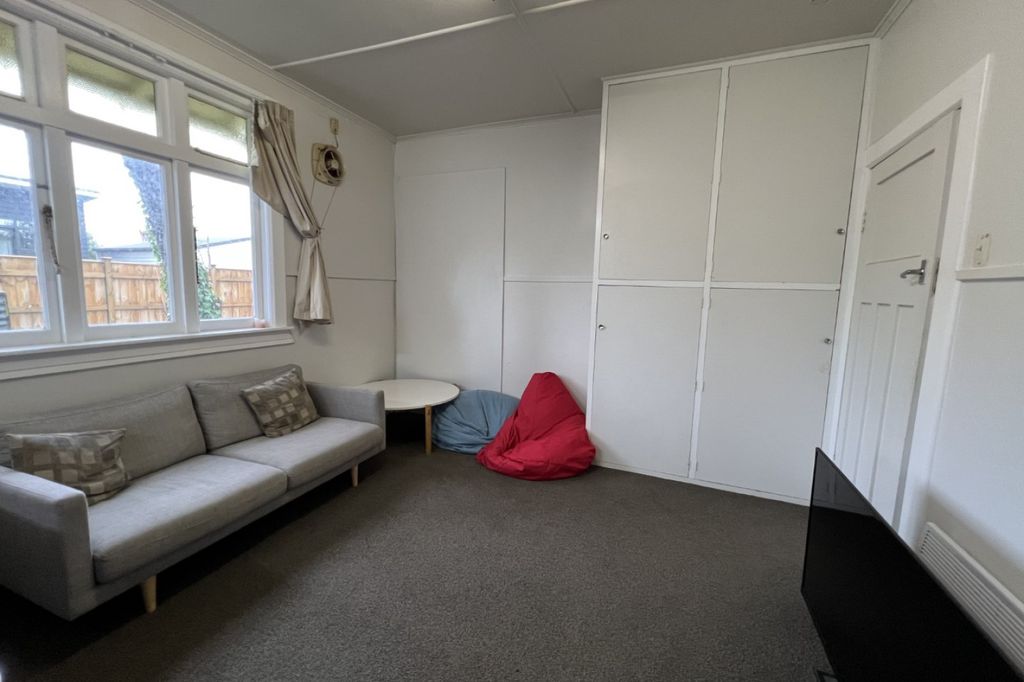 FOUR BEDROOMS, HOKOWHITU 4