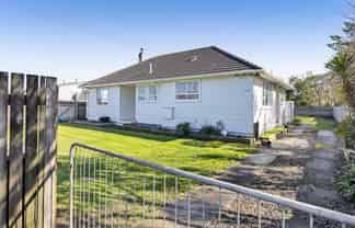18 Acourt Street, Hawera