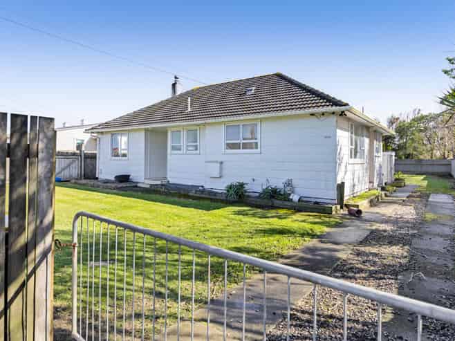 18 Acourt Street, Hawera