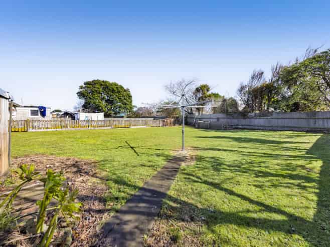 18 Acourt Street, Hawera