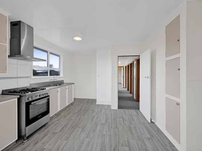 18 Acourt Street, Hawera
