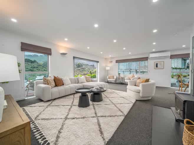 45A Kirton Drive, Riverstone Terraces