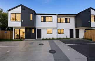 6/3 Gill Avenue, Te Atatu Peninsula