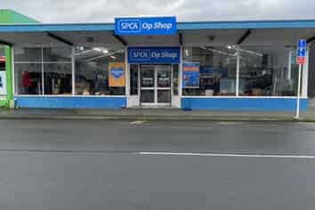 Retail Opportunity with Parking