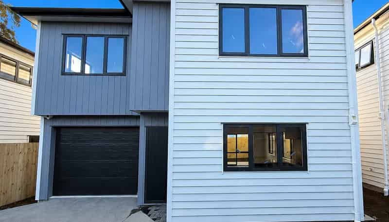 354B Roscommon Road, Manurewa