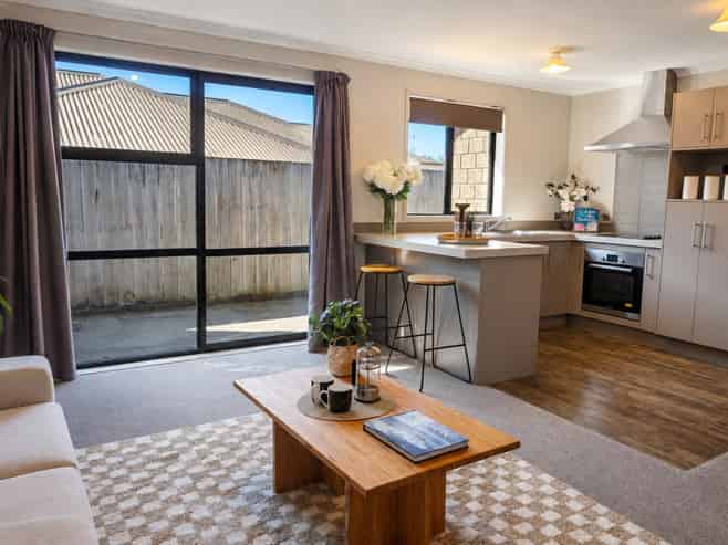 5/108 Old Farm Road, Hamilton East