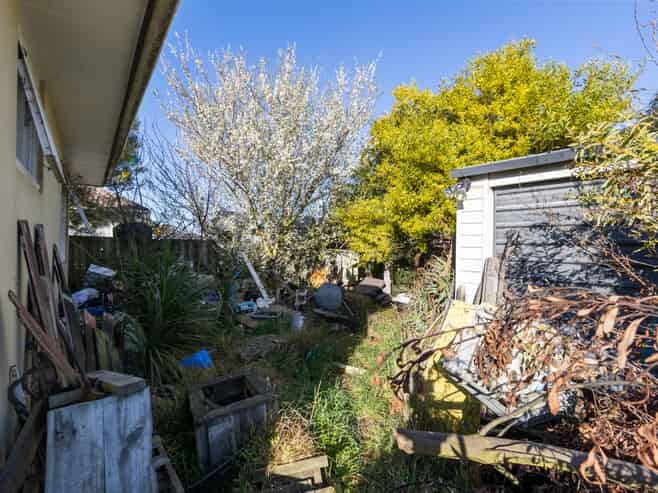 10 Ruru Road, Bromley