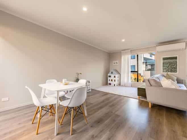 16 Kerewhenua Crescent, Hobsonville