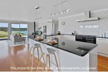 9 Whangaruru Wharf Road, Oakura Coast
