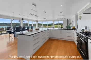 9 Whangaruru Wharf Road, Oakura Coast