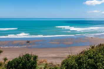 Raglan Hospitality Gem