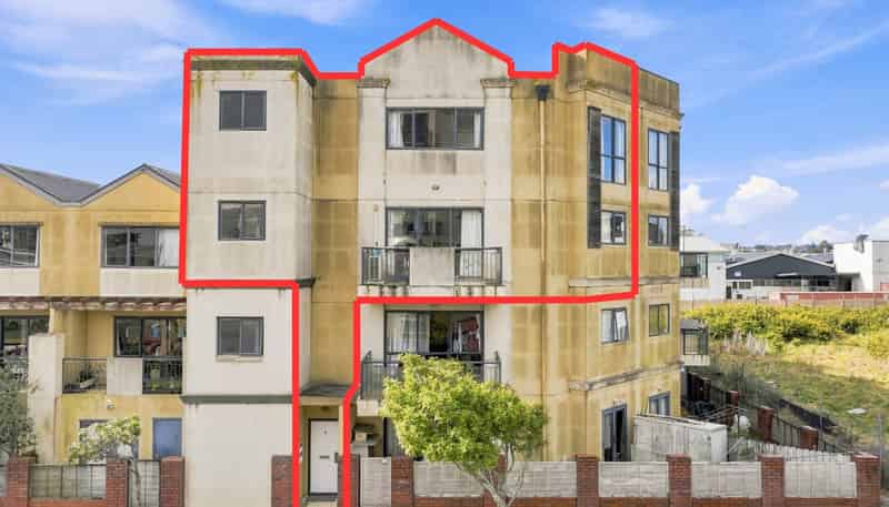 6/12 Crown Lynn Place, New Lynn