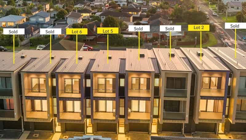 6/4 Toru Street, Te Atatu Peninsula