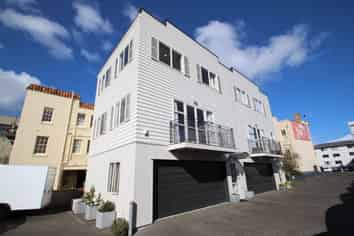 J/122 Newton Road , Eden Terrace