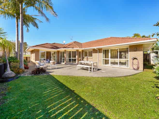 20 Glen Bay Close, Pinehill