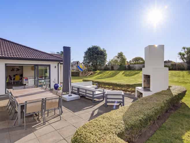 8 Rae Lane, Paraparaumu Beach