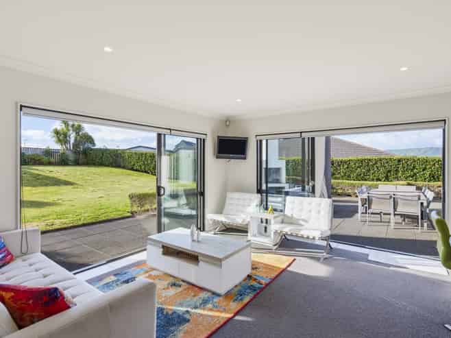8 Rae Lane, Paraparaumu Beach