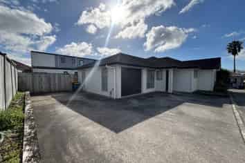797B Te Atatu Road, Te Atatu Peninsula
