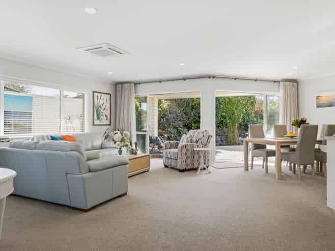 37 Santa Monica Drive, Papamoa