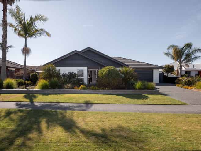 37 Santa Monica Drive, Papamoa