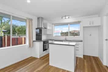 2/9c Lydbury Place, PARKLANDS