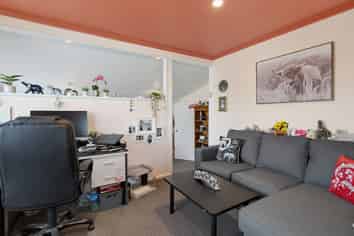 2/42a Geddis Ave, Maraenui