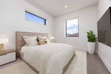 101/4 Range View Road, Mount Albert