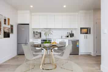 101/4 Range View Road, Mount Albert