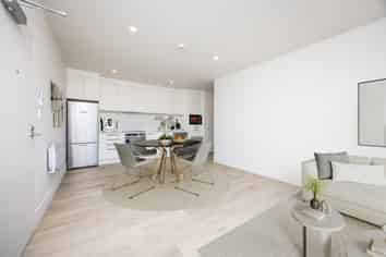 101/4 Range View Road, Mount Albert