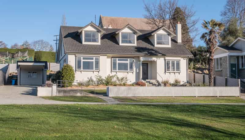 100 Main Road, Pleasant Point