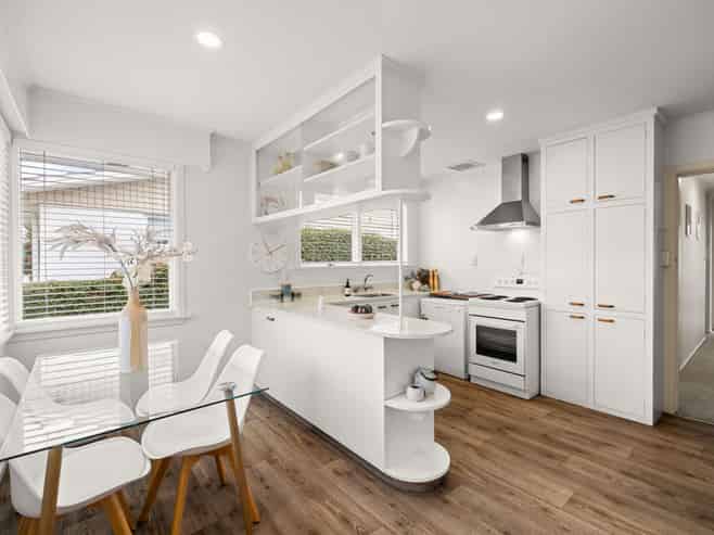 2/4 Molesworth Place, Somerfield