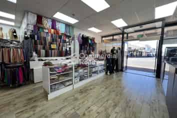 279M2 Retail - Fronting Bustling Intersection
