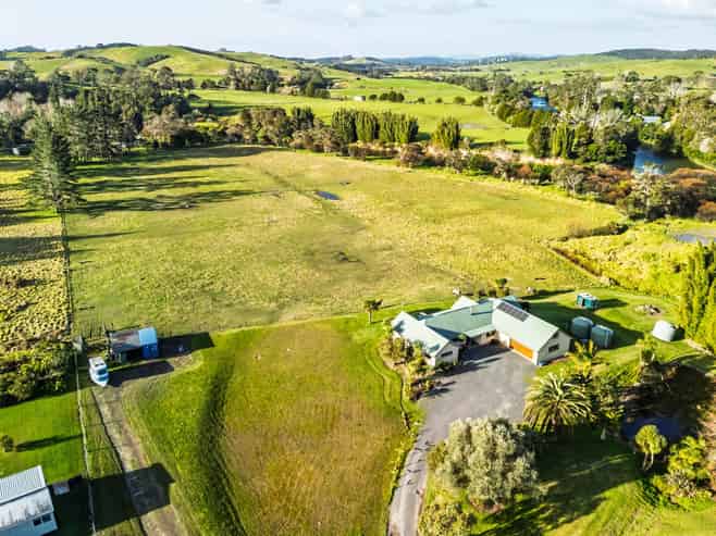 10 Lily Pond Lane, Paihia