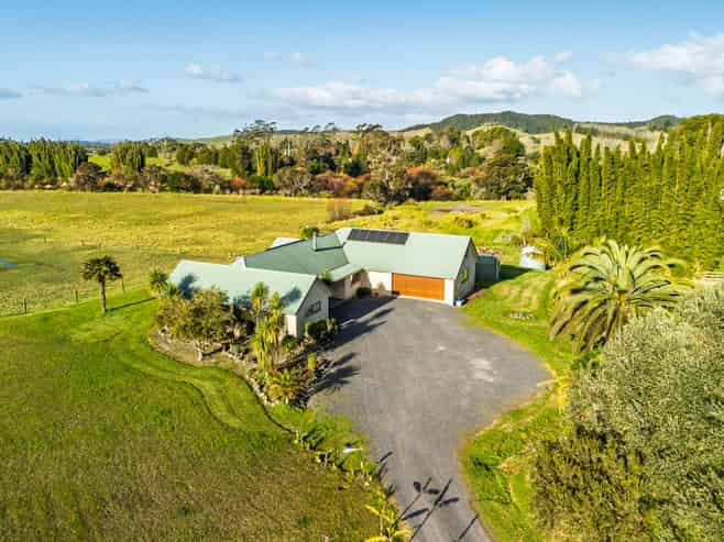 10 Lily Pond Lane, Paihia