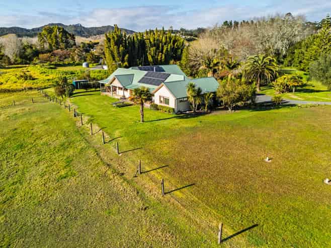 10 Lily Pond Lane, Paihia