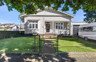 2 Huapai Street, One Tree Hill