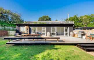 7 Martin Road, Paraparaumu Beach