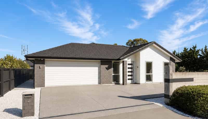 2 Delorean Drive, Rolleston