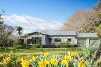 261 Twist Road, Ngakuru